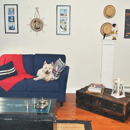La Petite Hermine B&B Stoneham Bagian luar foto