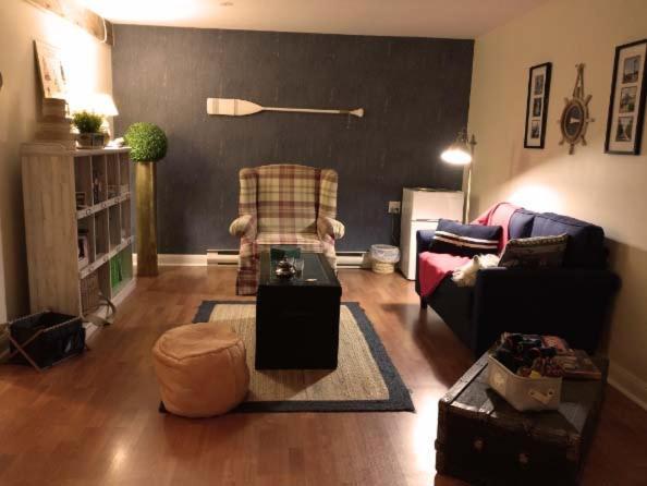 La Petite Hermine B&B Stoneham Bagian luar foto