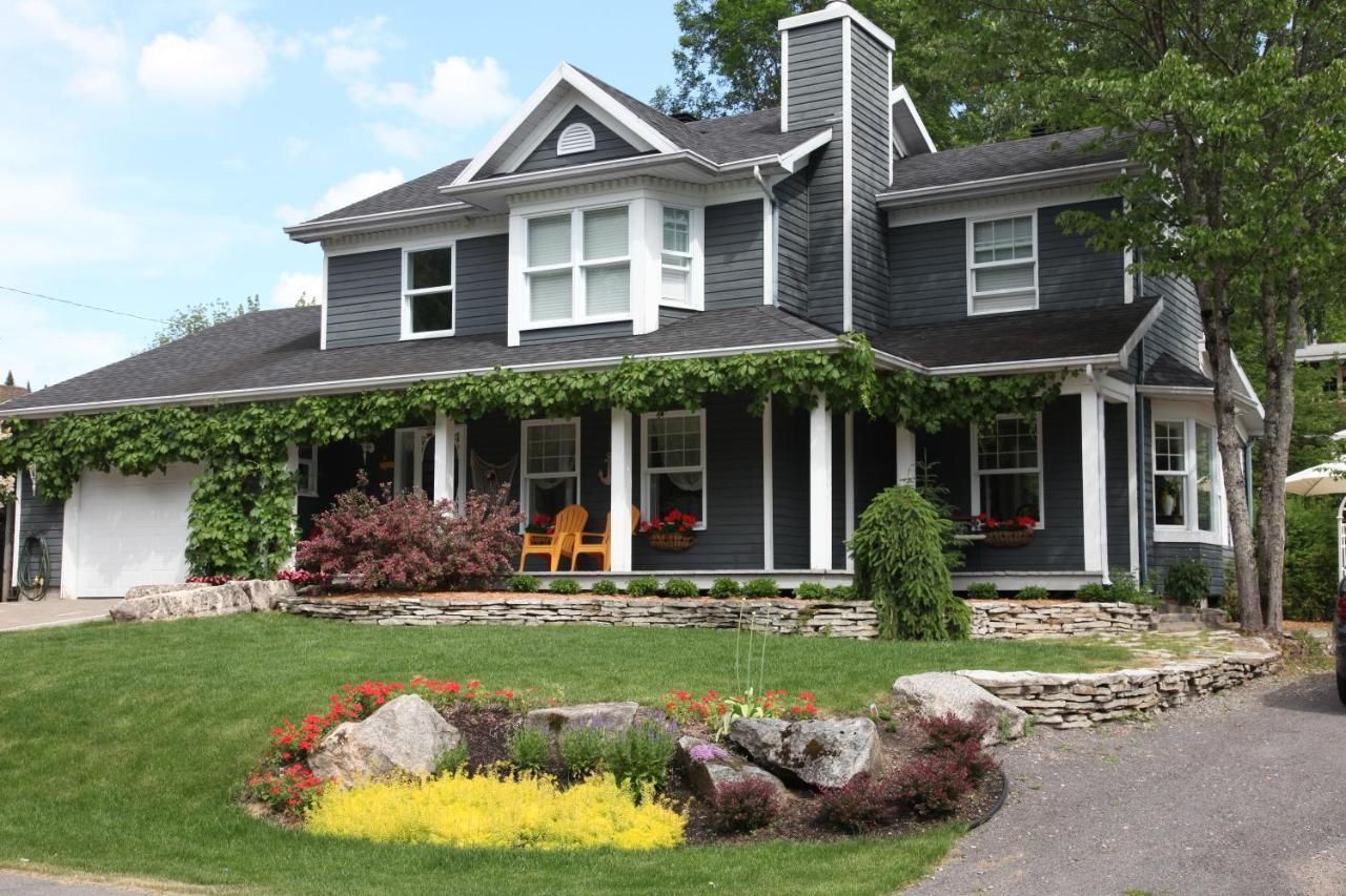 La Petite Hermine B&B Stoneham Bagian luar foto